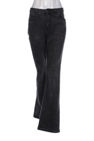 Blugi de femei Stradivarius, Mărime M, Culoare Negru, Preț 76,00 Lei
