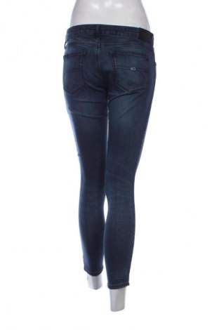 Damskie jeansy Tommy Jeans, Rozmiar M, Kolor Niebieski, Cena 245,99 zł