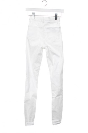 Damskie jeansy Topshop, Rozmiar XXS, Kolor Biały, Cena 94,38 zł