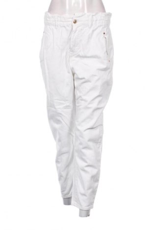 Damen Jeans Zara, Größe S, Farbe Weiß, Preis € 14,00