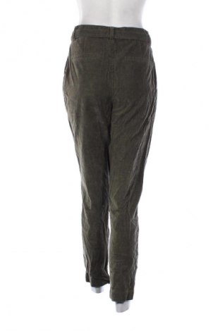 Damen Cordhose Caroll, Größe M, Farbe Grün, Preis € 34,78