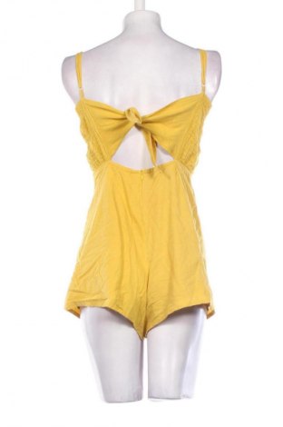 Kurzer Damenoverall Bershka, Größe M, Farbe Gelb, Preis € 17,99