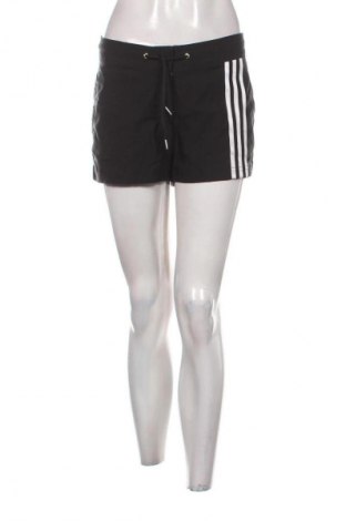 Damen Shorts Adidas, Größe M, Farbe Schwarz, Preis 17,39 €