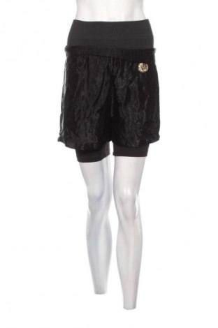 Damen Shorts Bershka, Größe XS, Farbe Schwarz, Preis € 8,99