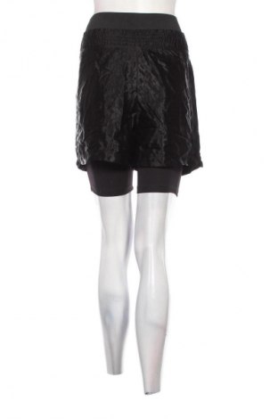 Damen Shorts Bershka, Größe XS, Farbe Schwarz, Preis € 8,99