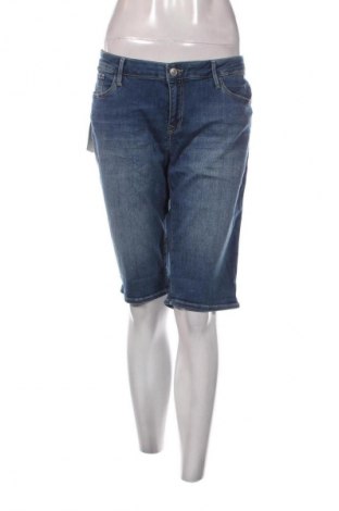 Дамски къс панталон Cross Jeans, Размер XL, Цвят Син, Цена 31,99 лв.