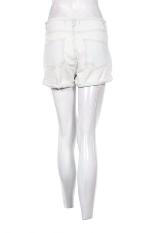 Damen Shorts Fb Sister, Größe S, Farbe Weiß, Preis € 7,99