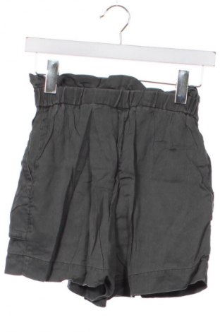 Dámské kraťasy  H&M, Velikost XS, Barva Zelená, Cena  199,00 Kč