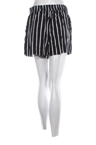 Női rövidnadrág H&M, Méret L, Szín Sokszínű, Ár 4 569 Ft