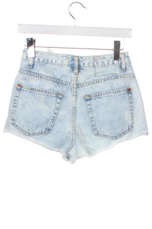 Damen Shorts Pull&Bear, Größe XS, Farbe Blau, Preis 9,72 €