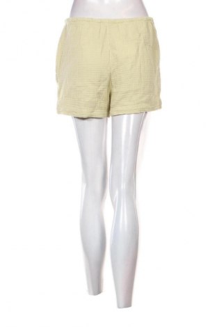 Damen Shorts Pull&Bear, Größe S, Farbe Grün, Preis € 20,99