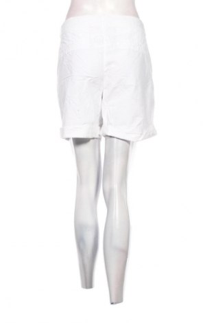 Damen Shorts S.Oliver, Größe L, Farbe Weiß, Preis € 17,99