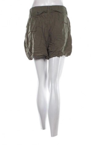 Damen Shorts Takko Fashion, Größe L, Farbe Grün, Preis € 12,99