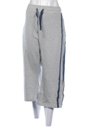 Dámské kraťasy  Urban Classics, Velikost XXL, Barva Vícebarevné, Cena  479,00 Kč