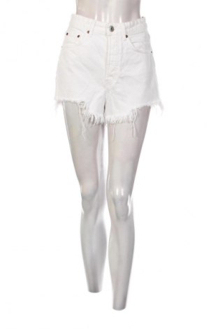 Pantaloni scurți de femei Zara, Mărime S, Culoare Alb, Preț 73,99 Lei