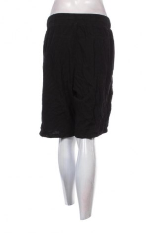 Damen Shorts Zizzi, Größe XXL, Farbe Schwarz, Preis 20,00 €