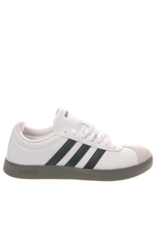 Дамски обувки Adidas, Размер 40, Цвят Бял, Цена 89,99 лв.