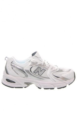 Дамски обувки New Balance, Размер 40, Цвят Бял, Цена 204,99 лв.