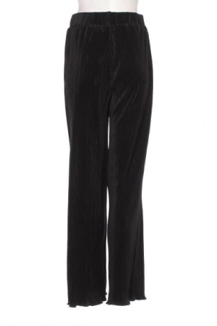 Pantaloni de femei 4th & Reckless, Mărime M, Culoare Negru, Preț 322,99 Lei
