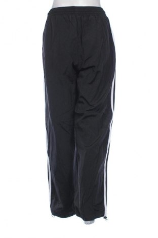 Dámské kalhoty  Adidas Originals, Velikost S, Barva Vícebarevné, Cena  889,00 Kč