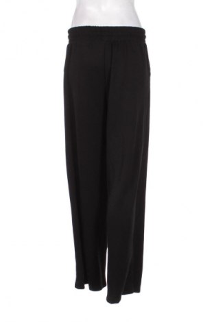 Damenhose Bershka, Größe M, Farbe Schwarz, Preis 14,83 €