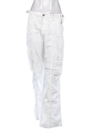 Damenhose Bershka, Größe M, Farbe Weiß, Preis 14,83 €