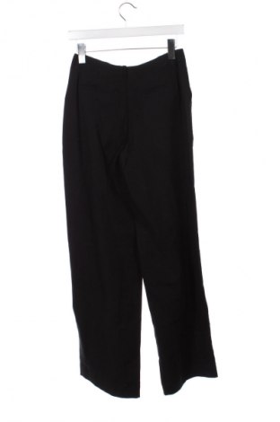 Дамски панталон Calvin Klein Jeans, Размер XS, Цвят Черен, Цена 132,99 лв.