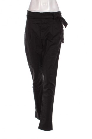 Damenhose Essential by Noa Noa, Größe M, Farbe Schwarz, Preis 31,71 €