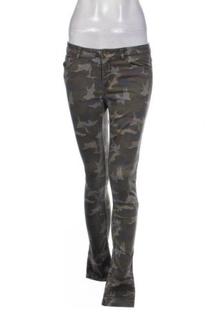Pantaloni de femei H&M, Mărime M, Culoare Multicolor, Preț 76,00 Lei