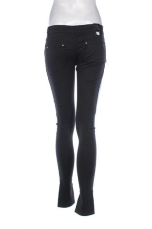 Damenhose Miss Swan, Größe M, Farbe Schwarz, Preis 23,53 €