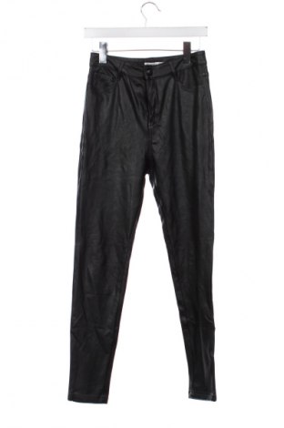 Dámské kalhoty  Stradivarius, Velikost M, Barva Černá, Cena  209,00 Kč
