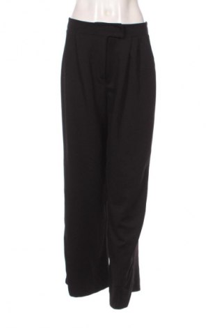 Damenhose Trendyol, Größe L, Farbe Schwarz, Preis 20,97 €