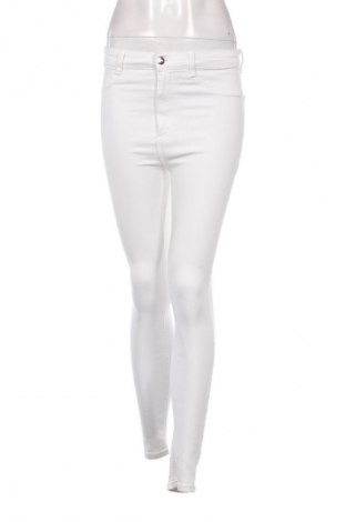 Pantaloni de femei Zara, Mărime S, Culoare Alb, Preț 71,05 Lei