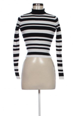 Dámský svetr Pull&Bear, Velikost S, Barva Vícebarevné, Cena  366,00 Kč