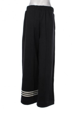 Damen Sporthose Adidas Originals, Größe L, Farbe Schwarz, Preis 64,99 €