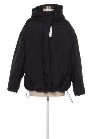 Dámska bunda  Bershka, Veľkosť XS, Farba Čierna, Cena  47,57 €