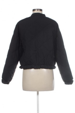 Дамско яке Vero Moda, Размер XS, Цвят Черен, Цена 93,99 лв.
