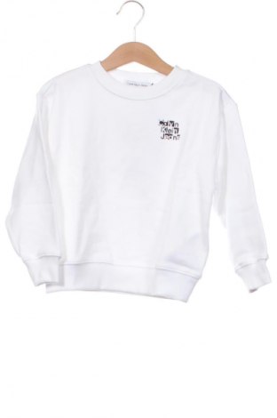 Детска блуза Calvin Klein Jeans, Размер 4-5y/ 110-116 см, Цвят Бял, Цена 109,99 лв.