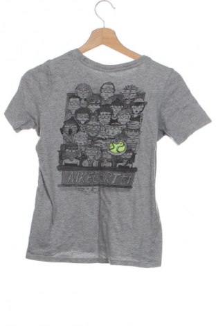 Kinder T-Shirt Nike, Größe 10-11y/ 146-152 cm, Farbe Grau, Preis 10,30 €