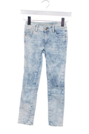 Παιδικά τζίν Guess, Μέγεθος 6-7y/ 122-128 εκ., Χρώμα Πολύχρωμο, Τιμή 24,55 €
