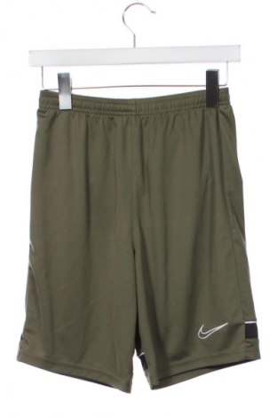 Παιδικό κοντό παντελόνι Nike, Μέγεθος 12-13y/ 158-164 εκ., Χρώμα Πράσινο, Τιμή 11,99 €