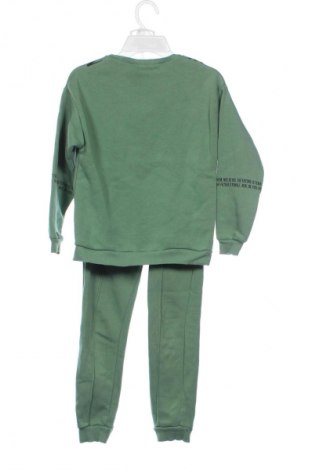 Παιδικό αθλητικό σύνολο Unbranded, Μέγεθος 5-6y/ 116-122 εκ., Χρώμα Πράσινο, Τιμή 19,95 €
