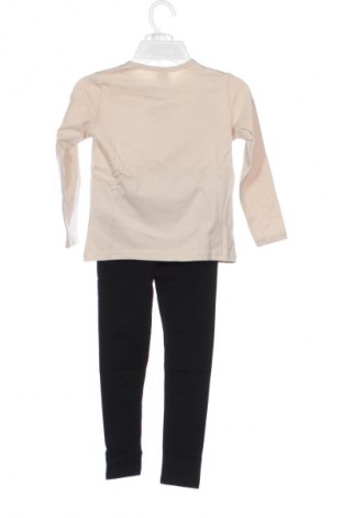 Παιδικό αθλητικό σύνολο Unbranded, Μέγεθος 5-6y/ 116-122 εκ., Χρώμα Πολύχρωμο, Τιμή 15,86 €