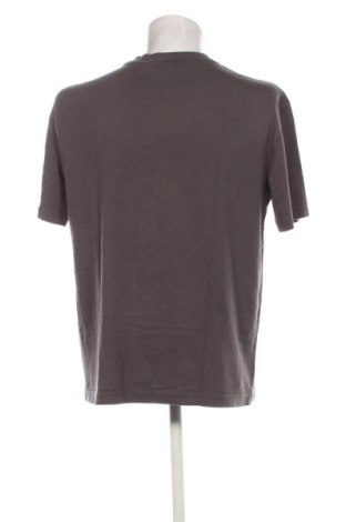 Herren T-Shirt Calvin Klein Jeans, Größe M, Farbe Grau, Preis 57,99 €