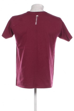 Pánské tričko  Fruit Of The Loom, Velikost M, Barva Červená, Cena  242,00 Kč
