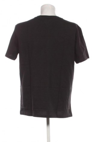 Pánské tričko  Tommy Jeans, Velikost XXL, Barva Černá, Cena  1 249,00 Kč