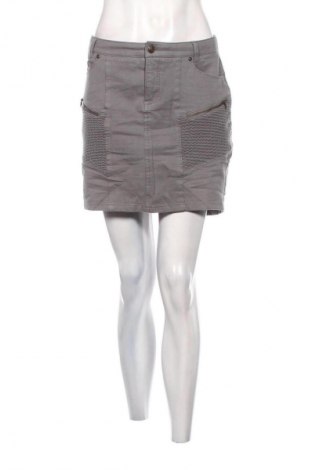 Rock Esprit, Größe L, Farbe Grau, Preis 28,99 €