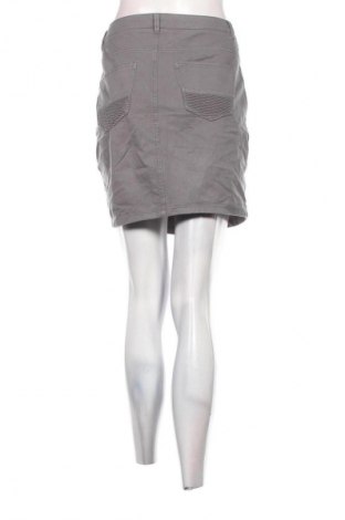 Rock Esprit, Größe L, Farbe Grau, Preis 28,99 €