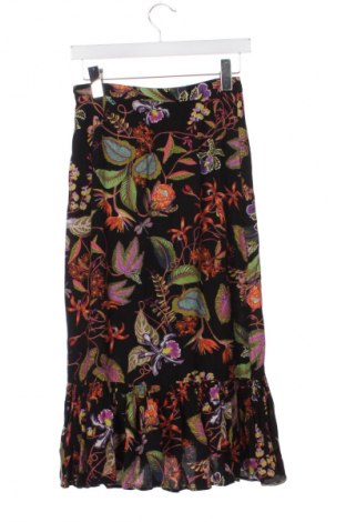 Sukně H&M, Velikost XS, Barva Vícebarevné, Cena  293,00 Kč