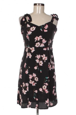 Kleid About You, Größe M, Farbe Mehrfarbig, Preis € 17,99